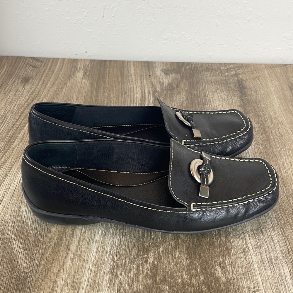 Liz Claiborne “Africa” Leather Loafers SZ 8